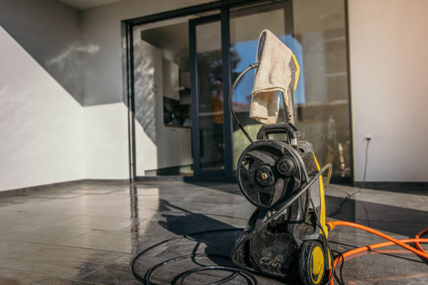 Best Pool Deck Cleaning  in Floral Park, NY